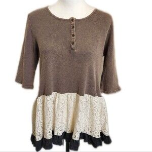 5/$55 Umgee Mixed Media Waffle Knit Top With Lace Panel, 3/4 Sleeves, L